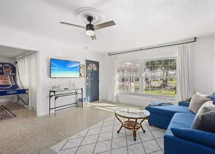 Pet Friendly 2b Games & Bbq - Walk To The Apartment Clearwater Beach