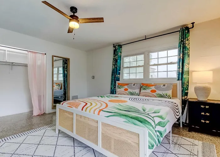 Pet Friendly 2b Games & Bbq - Walk To The * Clearwater Beach